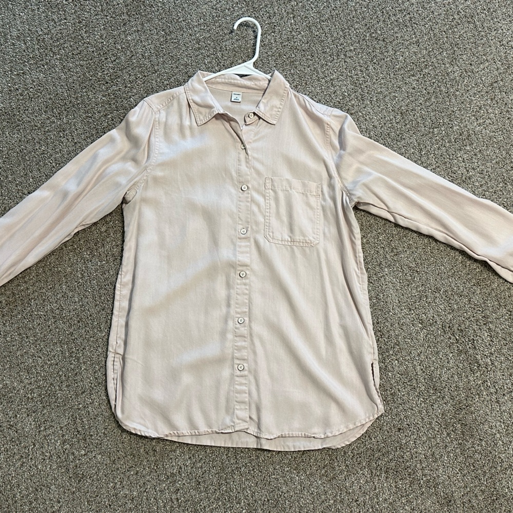 Button Up Top Size M